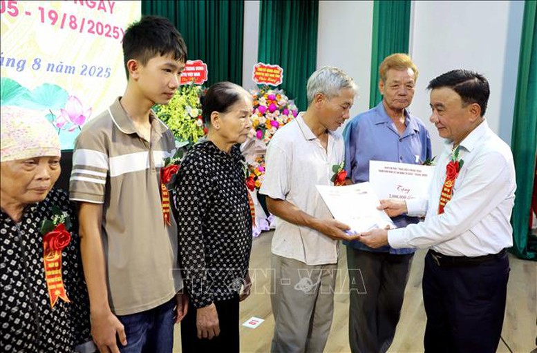 Xây dựng phong trào bảo vệ an ninh Tổ quốc phù hợp với chính quyền địa phương 2 cấp- Ảnh 2.