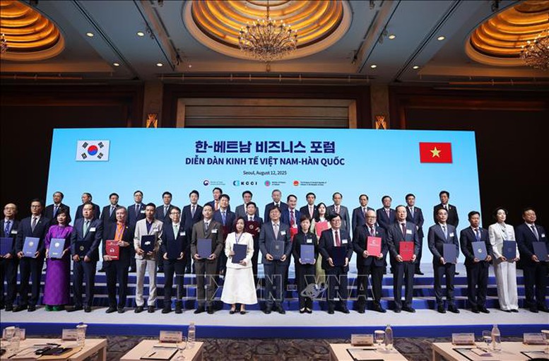 Tổng Bí thư Tô Lâm và Thủ tướng Hàn Quốc dự Diễn đàn kinh tế Việt Nam - Hàn Quốc- Ảnh 10. Tổng Bí thư Tô Lâm và Thủ tướng Hàn Quốc dự Diễn đàn kinh tế Việt Nam - Hàn Quốc- Ảnh 10.