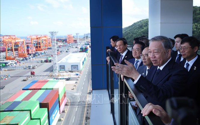 Tổng Bí thư Tô Lâm thăm cảng biển Busan (Hàn Quốc)