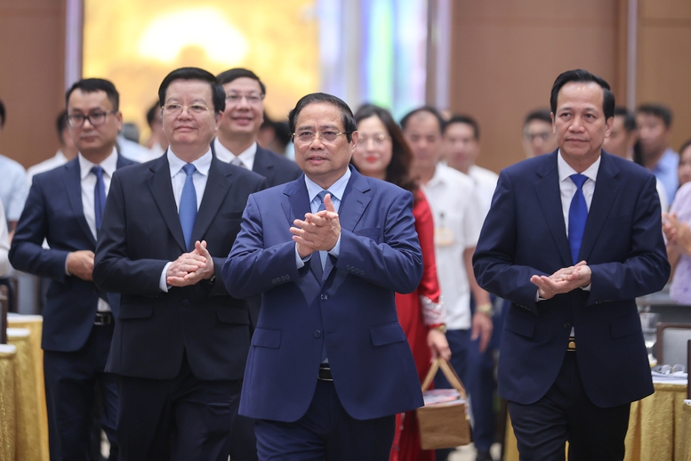 Thủ tướng: Có chính sách ưu tiên, nguồn lực ưu tiên, tín dụng ưu tiên với vùng đồng bào dân tộc thiểu số và miền núi- Ảnh 1.