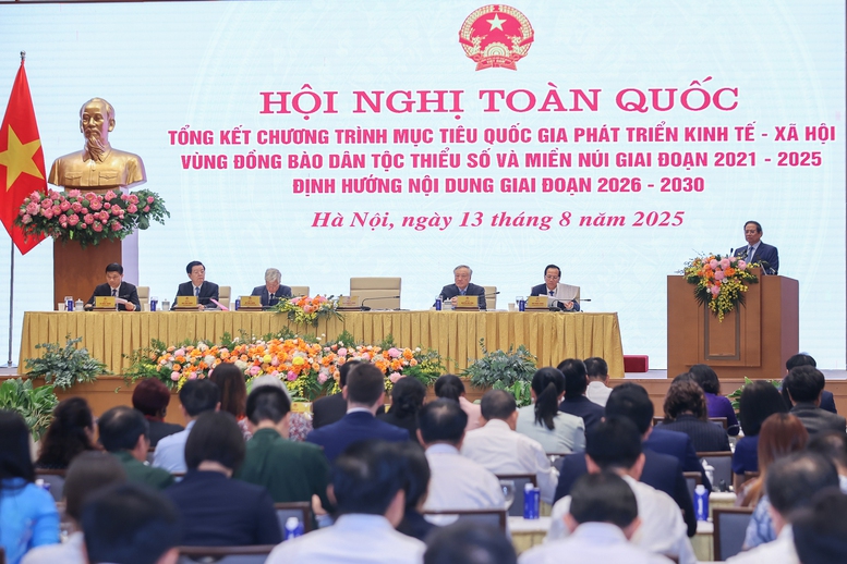 Thủ tướng: Có chính sách ưu tiên, nguồn lực ưu tiên, tín dụng ưu tiên với vùng đồng bào dân tộc thiểu số và miền núi- Ảnh 3.