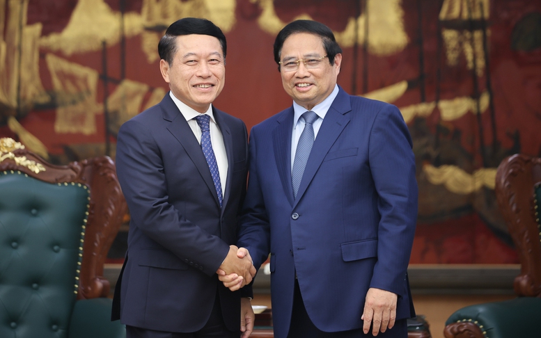 Thủ tướng: Việt Nam dành ưu tiên cao nhất cho quan hệ với Lào