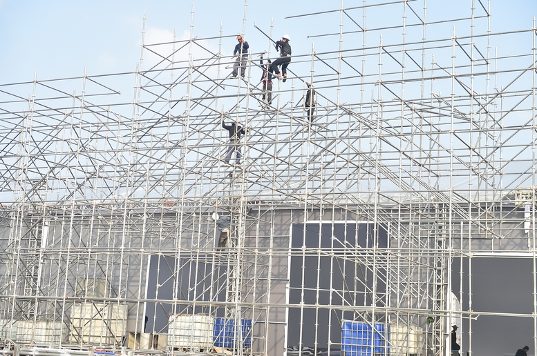 Tập trung nhân lực, tăng tốc thi công gian hàng Triển lãm thành tựu 80 năm Quốc khánh- Ảnh 4.