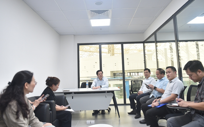 Tập trung nhân lực, tăng tốc thi công gian hàng Triển lãm thành tựu 80 năm Quốc khánh