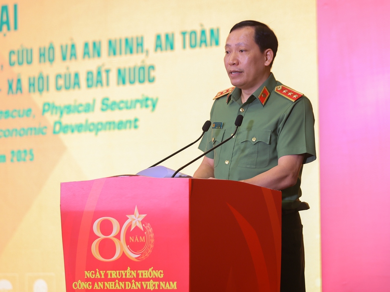 Thủ tướng: Xây dựng văn hóa phòng cháy, chữa cháy, phòng chống thiên tai, nâng cao kỹ năng cứu nạn, cứu hộ trong toàn dân- Ảnh 5.
