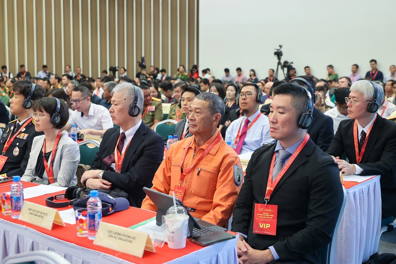 Thủ tướng: Xây dựng văn hóa phòng cháy, chữa cháy, phòng chống thiên tai, nâng cao kỹ năng cứu nạn, cứu hộ trong toàn dân- Ảnh 3.