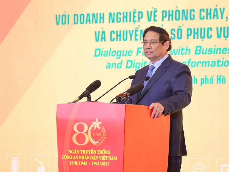 Thủ tướng: Xây dựng văn hóa phòng cháy, chữa cháy, phòng chống thiên tai, nâng cao kỹ năng cứu nạn, cứu hộ trong toàn dân- Ảnh 9.