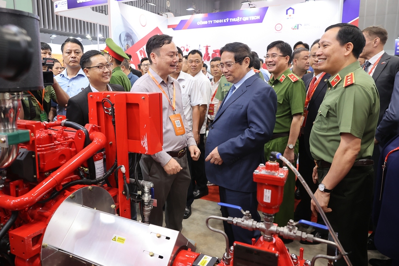 Thủ tướng: Xây dựng văn hóa phòng cháy, chữa cháy, phòng chống thiên tai, nâng cao kỹ năng cứu nạn, cứu hộ trong toàn dân- Ảnh 12.