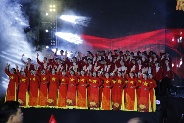 Chương trình nghệ thuật đặc biệt 'Hà Nội - Từ mùa thu lịch sử năm 1945'- Ảnh 5.
