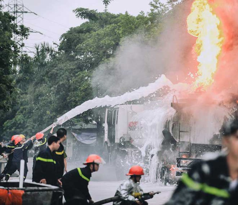 80 NĂM - VINH QUANG CÔNG AN NHÂN DÂN VIỆT NAM- Ảnh 8.