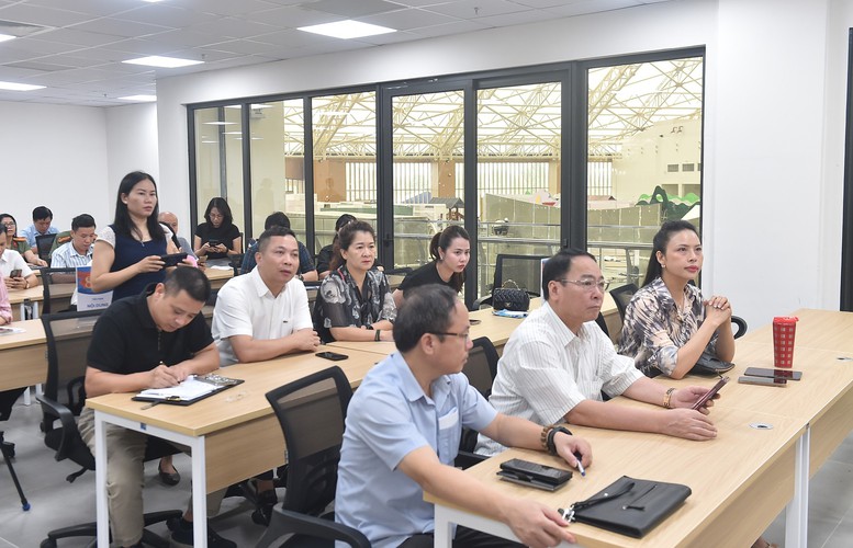 Tổ công tác kiểm tra, chấm điểm sơ bộ thi công các gian hàng Triển lãm thành tựu 80 năm Quốc khánh- Ảnh 4.