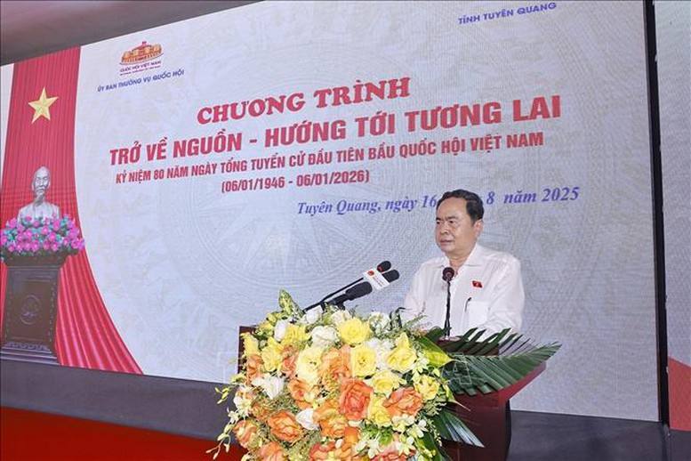 Chủ tịch Quốc hội: Tuyên Quang phát huy chủ nghĩa anh hùng cách mạng trong xây dựng và bảo vệ Tổ quốc- Ảnh 2.