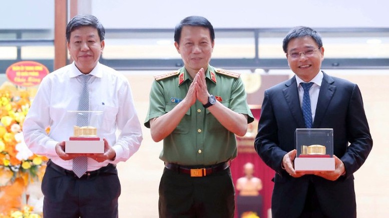 Tổng Bí thư Tô Lâm dự, cắt băng khánh thành Trụ sở Bộ Công an- Ảnh 5.