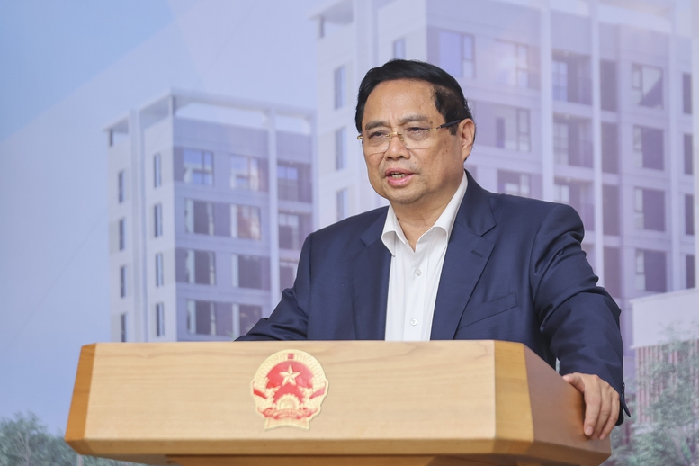 Thủ tướng: Nâng ngưỡng thu nhập được mua nhà xã hội theo hướng phù hợp hơn- Ảnh 1.