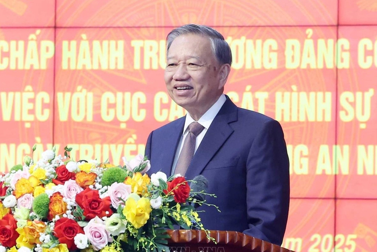 80 NĂM - VINH QUANG CÔNG AN NHÂN DÂN VIỆT NAM- Ảnh 2.