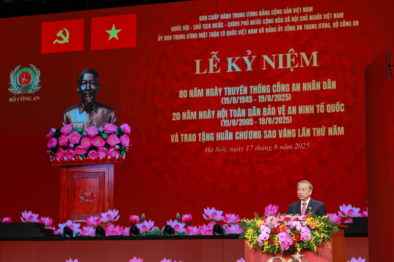 Diễn văn của Tổng Bí thư Tô Lâm tại Lễ kỷ niệm 80 năm Ngày Truyền thống CAND và 20 năm Ngày hội toàn dân bảo vệ An ninh Tổ quốc- Ảnh 4.