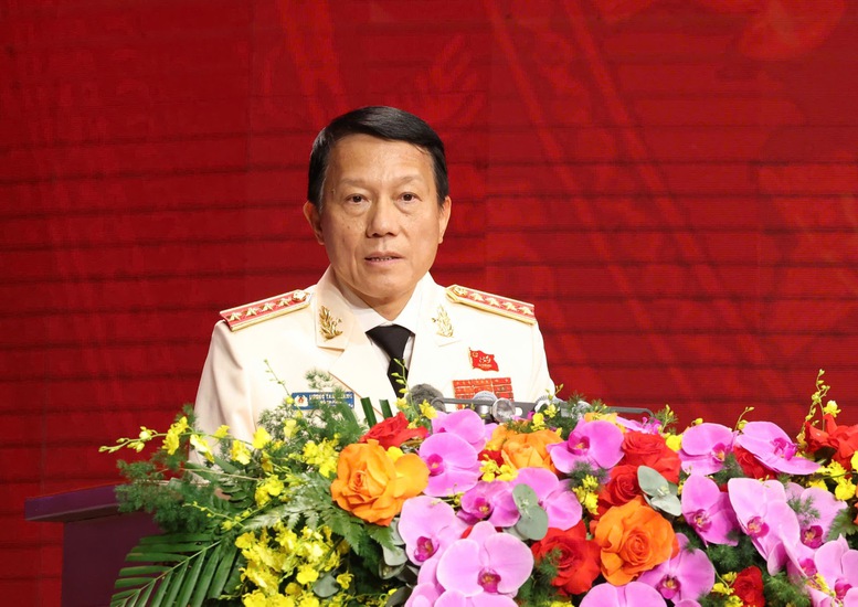 Lãnh đạo Đảng, Nhà nước dự lễ kỷ niệm 80 năm Ngày truyền thống Công an nhân dân và đón nhận Huân chương Sao Vàng lần thứ 5- Ảnh 6.