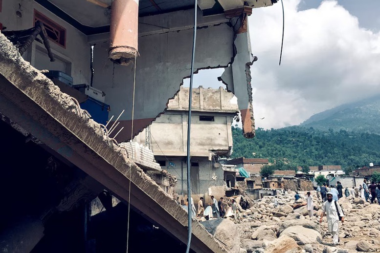VIDEO: Lũ lụt kinh hoàng ở Pakistan, ít nhất 344 người thiệt mạng, hơn 150 người vẫn mất tích- Ảnh 1.