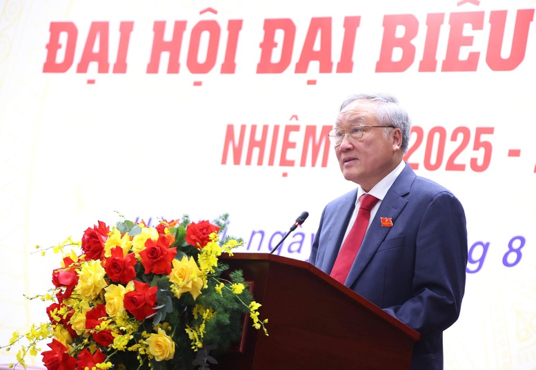 Bài phát biểu của Phó Thủ tướng Thường trực Chính phủ Nguyễn Hòa Bình tại Đại hội Đảng bộ Bộ Nội vụ lần thứ I, nhiệm kỳ 2025 - 2030- Ảnh 1.