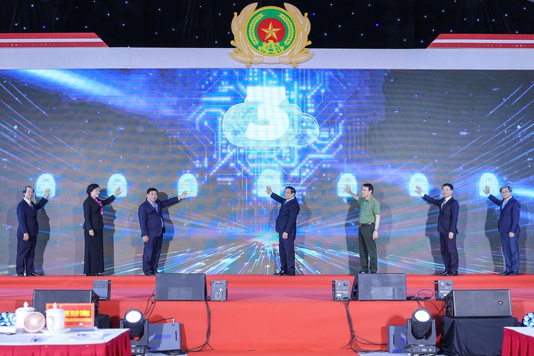 Thủ tướng: Trình cơ chế đột phá trong sáng tạo, khai thác dữ liệu trở thành trung tâm của nền kinh tế- Ảnh 7.
