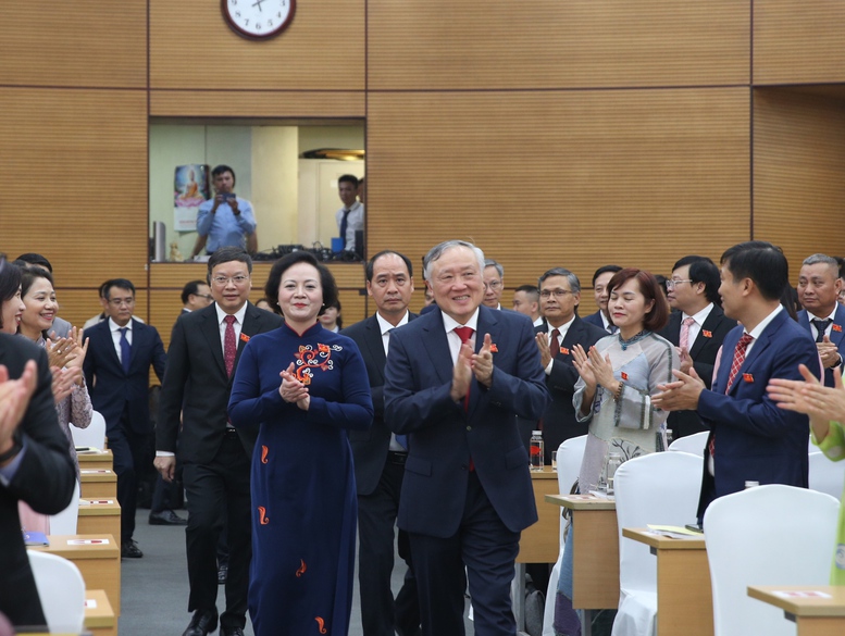 Cán bộ Bộ Nội vụ phải giỏi về nghiệp vụ, tinh thông về pháp luật, cần mẫn, tận tụy, công tâm, khách quan- Ảnh 1.