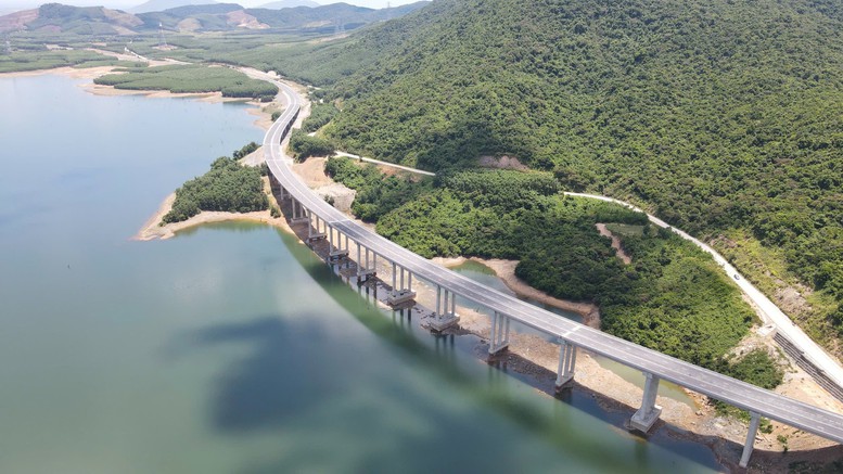 Thông tuyến cao tốc từ Hà Nội đến Đà Nẵng vào ngày 19/8- Ảnh 1.