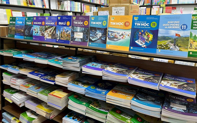 Thị trường sách, đồ dùng học tập sôi động trước thềm năm học mới