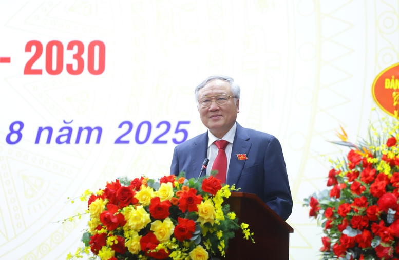 Cán bộ Bộ Nội vụ phải giỏi về nghiệp vụ, tinh thông về pháp luật, cần mẫn, tận tụy, công tâm, khách quan- Ảnh 5.