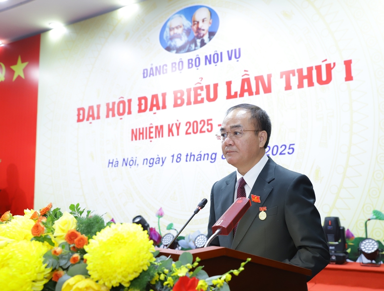 Cán bộ Bộ Nội vụ phải giỏi về nghiệp vụ, tinh thông về pháp luật, cần mẫn, tận tụy, công tâm, khách quan- Ảnh 4.