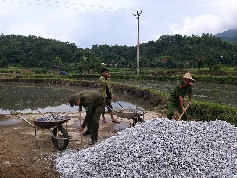 Chiến dịch thần tốc xóa nhà tạm giữa núi rừng Việt Bắc của lực lượng CAND- Ảnh 5.