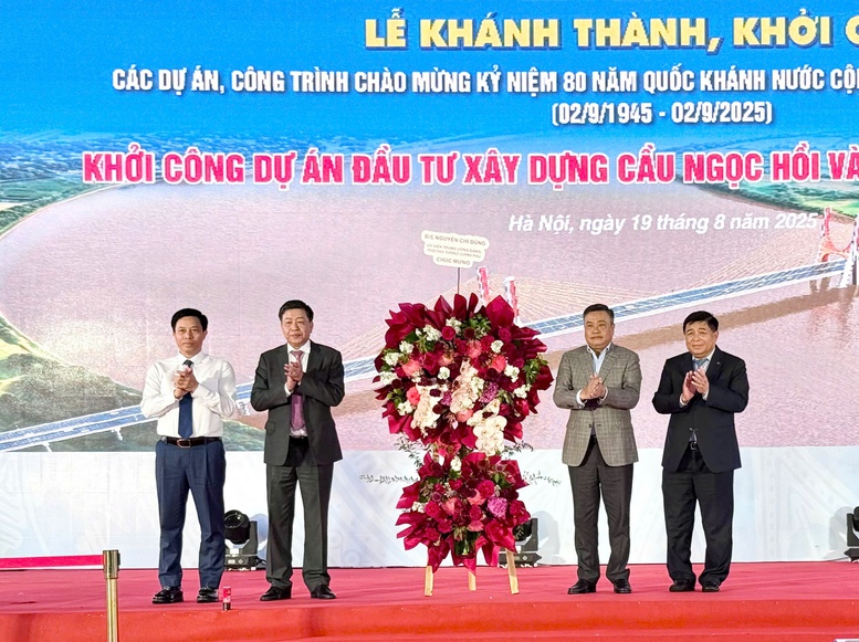 Khởi công Dự án đầu tư xây dựng cầu Ngọc Hồi và đường dẫn hai đầu cầu- Ảnh 4.