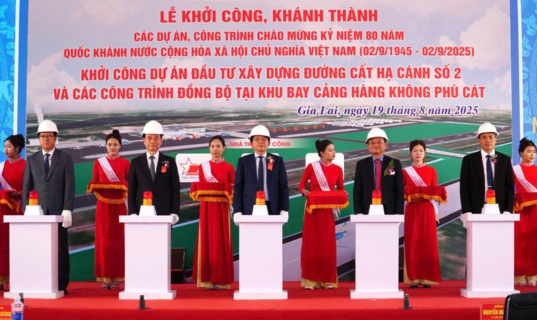 Gia Lai: Khởi công đường cất hạ cánh số 2 Cảng hàng không Phù Cát- Ảnh 1.
