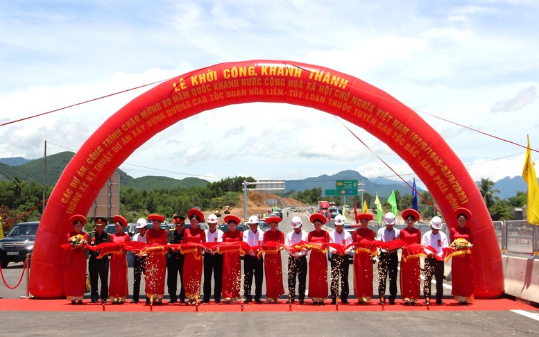 Chính thức thông xe dự án cao tốc Hòa Liên – Túy Loan, Vạn Ninh - Cam Lộ