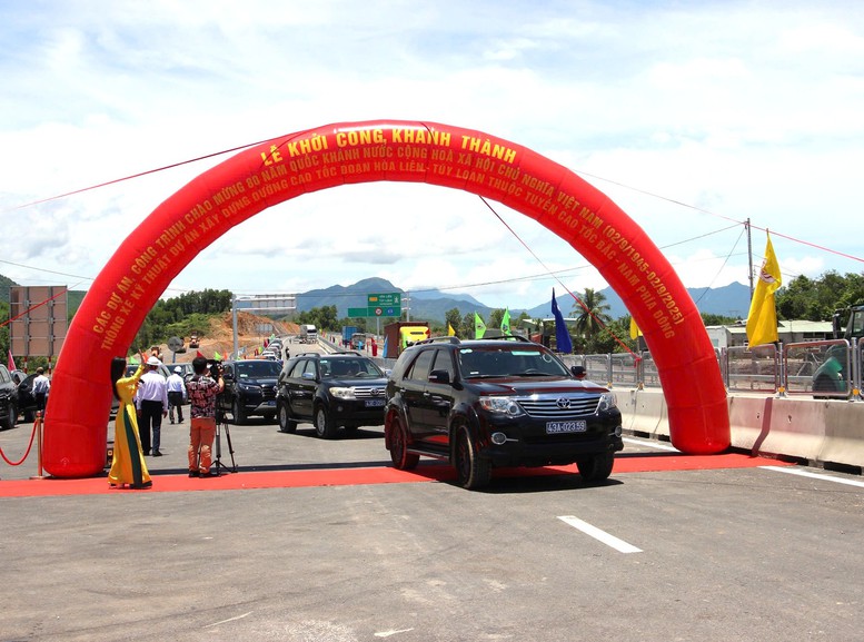 Chính thức thông xe dự án cao tốc Hòa Liên – Túy Loan, Vạn Ninh - Cam Lộ- Ảnh 2.