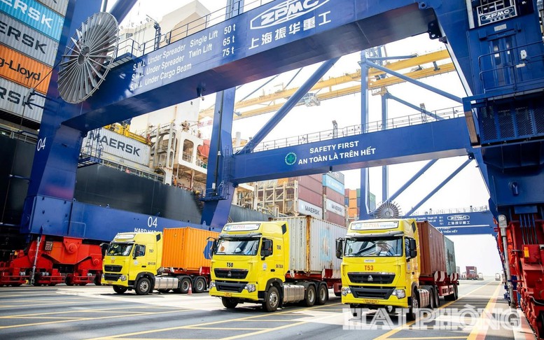Cảng Hateco Hải Phòng đón tàu 200.000 DWT: Lãnh đạo thành phố đề nghị khẩn trương mở rộng hạ tầng