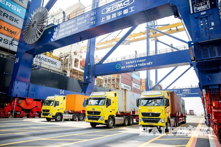 Cảng Hateco Hải Phòng đón tàu 200.000 DWT: Lãnh đạo thành phố đề nghị khẩn trương mở rộng hạ tầng- Ảnh 3.
