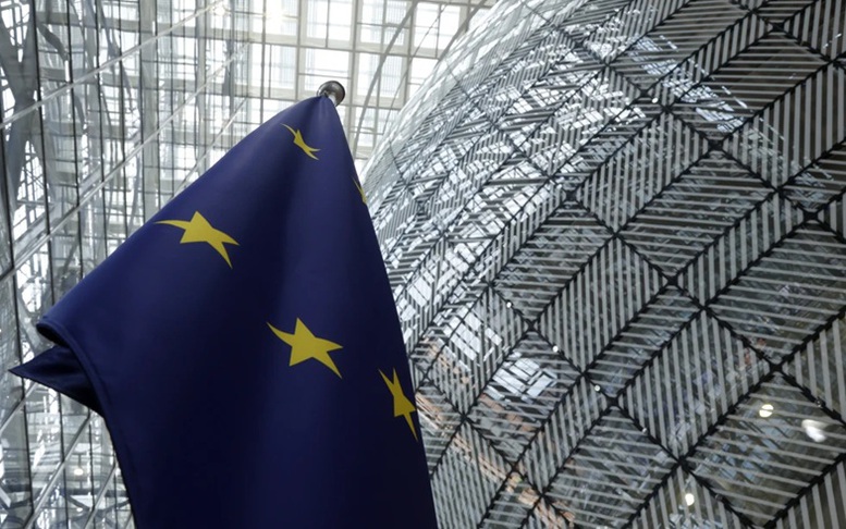 CHÍNH SÁCH AI: EU áp dụng quy định đầu tiên về AI đa năng