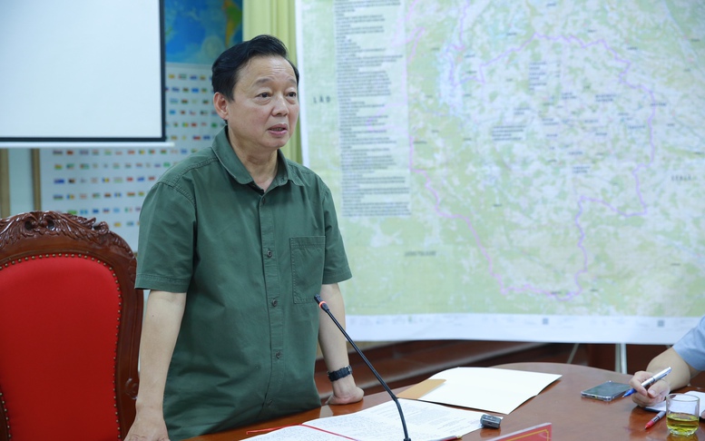 Chạy đua thời gian tiếp cận các khu vực còn bị cô lập, chia cắt vì lũ quét, sạt lở đất