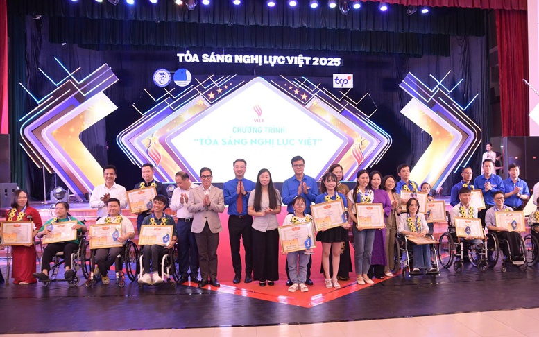 Vinh danh 25 gương 'Tỏa sáng nghị lực Việt' toàn quốc 2025