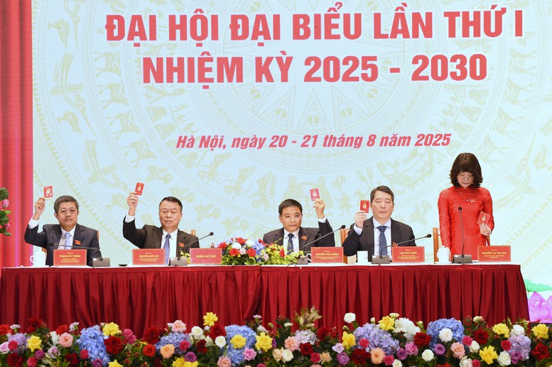 Ngành Tài chính bước vào nhiệm kỳ 2025-2030 với tầm nhìn và 6 đột phá chiến lược- Ảnh 2.