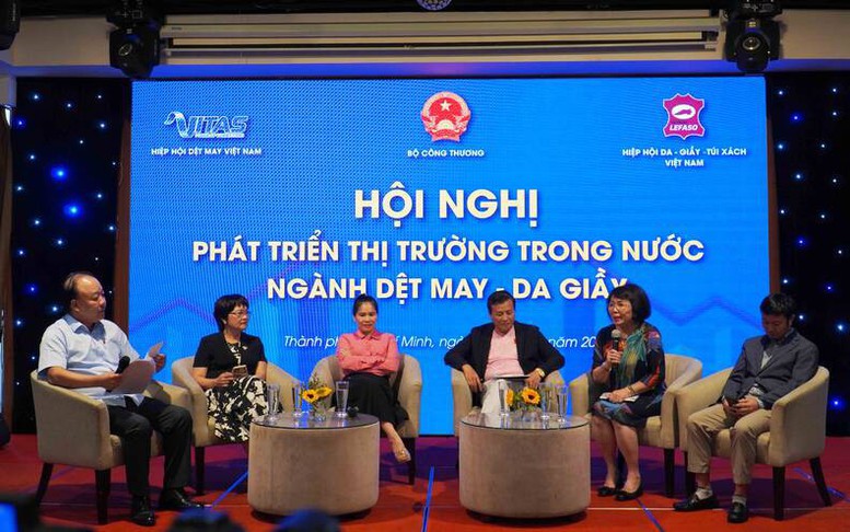 Khai thác tiềm năng thị trường nội địa cho dệt may, da giày Việt Nam