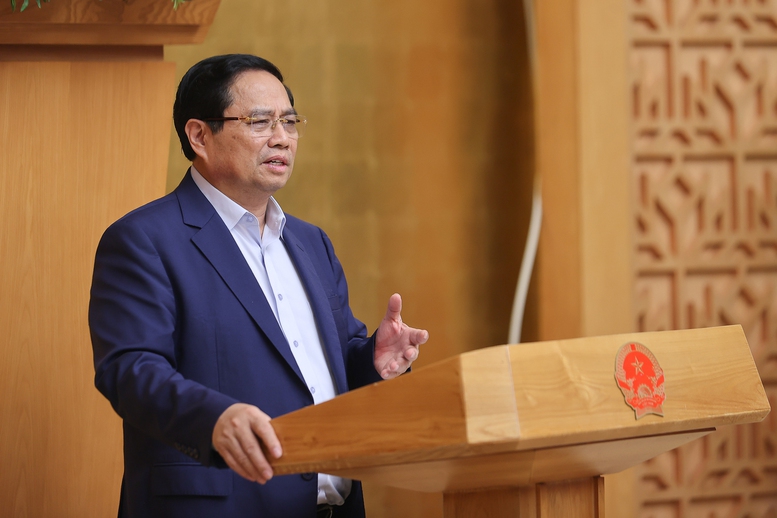 Thủ tướng: Việc giải quyết thủ tục cho người dân, doanh nghiệp phải đặt lên hàng đầu- Ảnh 1.