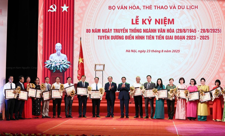 Văn hóa là sức mạnh mềm, là 'năng lượng gốc' vô tận của dân tộc Việt Nam- Ảnh 5.