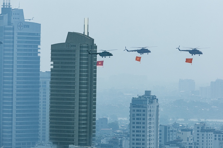 Cận cảnh dàn máy bay lần đầu hợp luyện trên bầu trời Hà Nội- Ảnh 10.