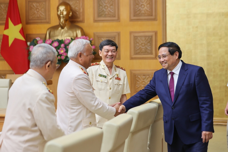 Hình ảnh 2 Thủ tướng Phạm Minh Chính gặp mặt, tri ân Ban Liên lạc Công an chi viện chiến trường miền Nam - Ảnh: VGP/Nhật Bắc