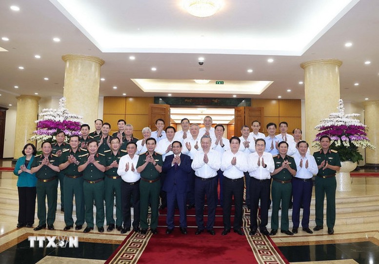 Bộ Chính trị làm việc với Ban Thường vụ Quân ủy Trung ương- Ảnh 5.