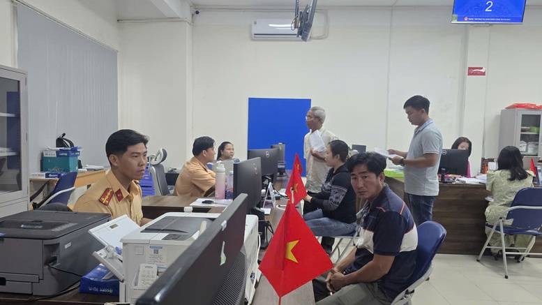 Cần Thơ đẩy mạnh số hóa giấy tờ, kết nối dịch vụ công trực tuyến- Ảnh 3.