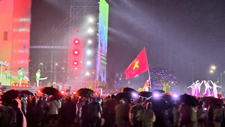 Ban Tổ chức concert "Việt Nam trong tôi" gửi lời cảm ơn khán giả- Ảnh 2.