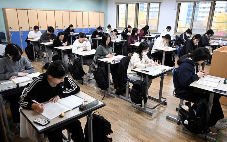 Hàn Quốc là quốc gia mới nhất cấm điện thoại trong lớp học