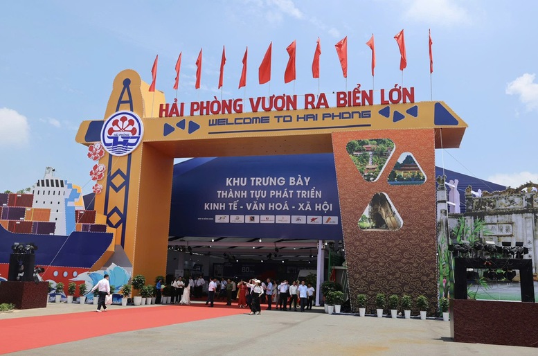 Triển lãm Thành tựu đất nước thu hút đông đảo người dân đến tham quan- Ảnh 17.